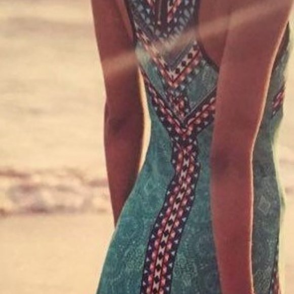 Sleeveless Print Maxi - Picture 2 of 9